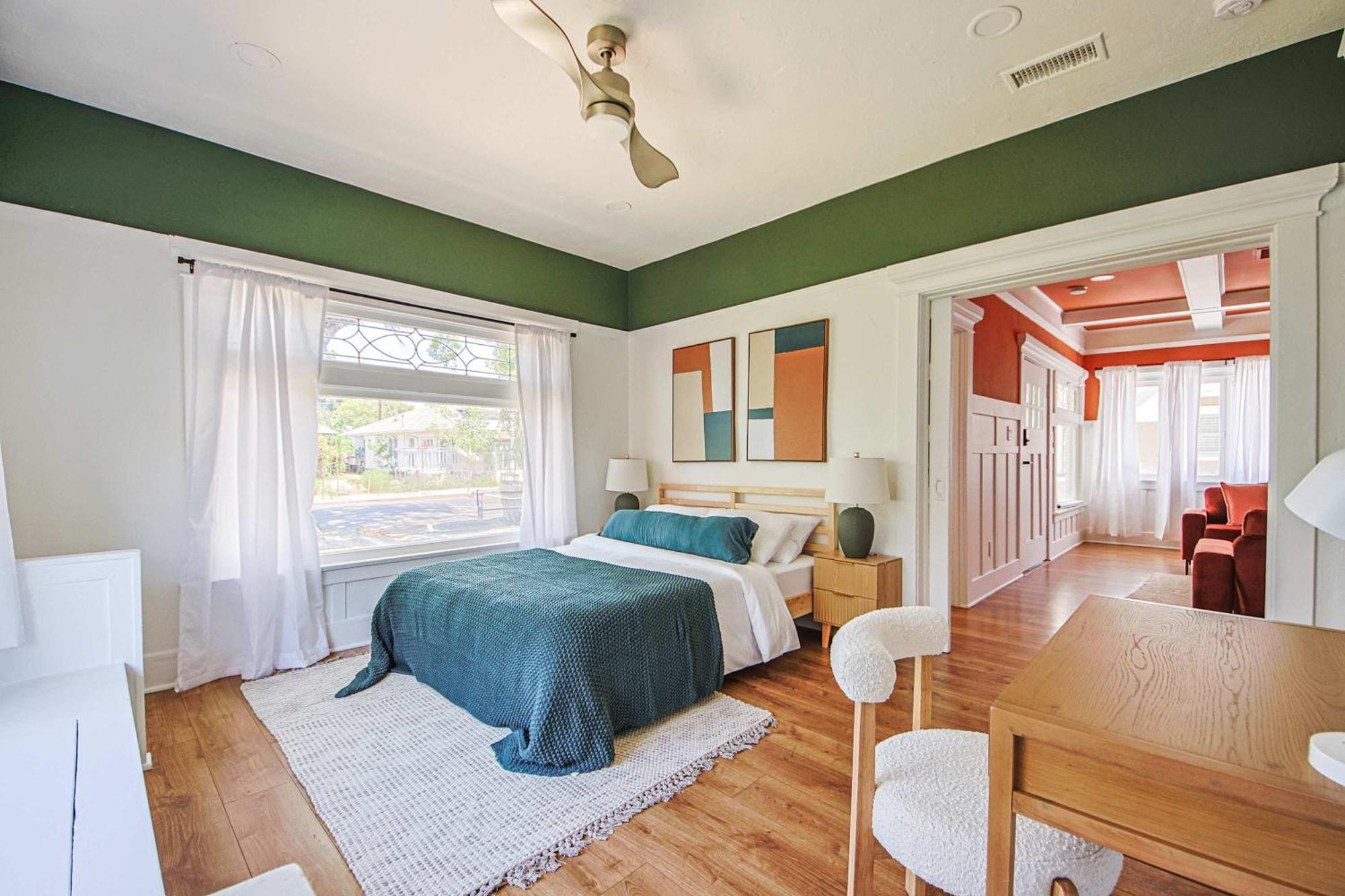 Hébergement de vacances Stunning 9br Build Your Group Vacation Memories